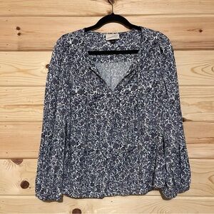 Universal Thread Rayon Purple Blue Floral V Neck  Blouse